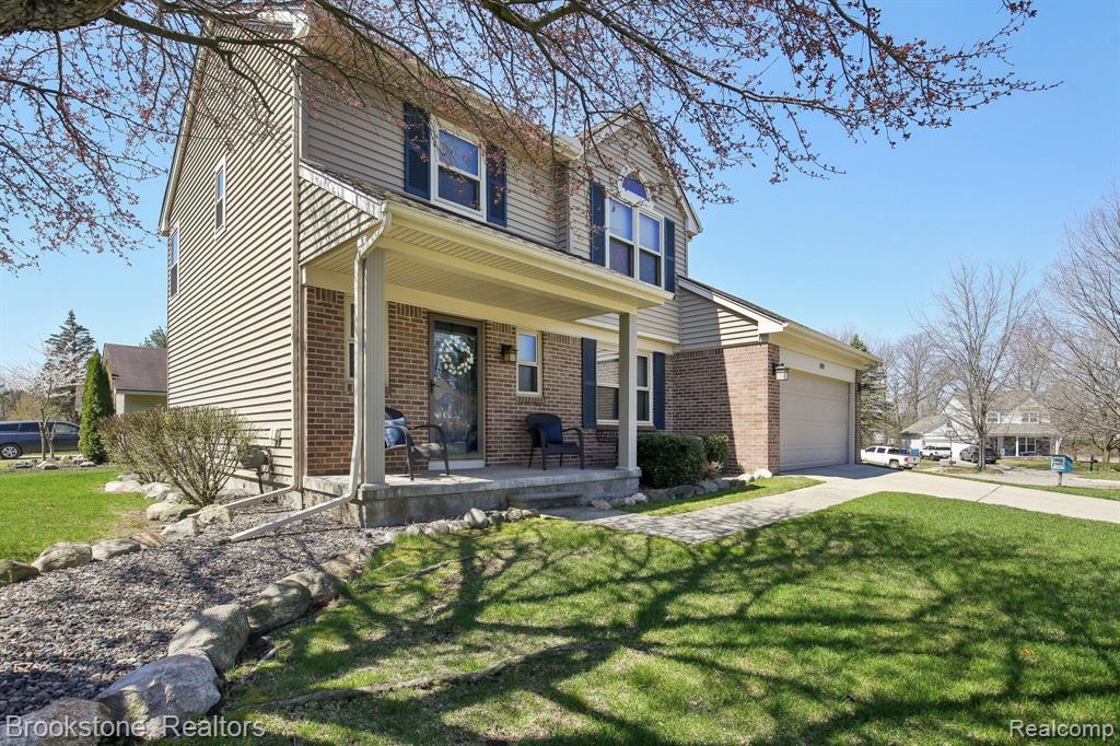 4055 HIGHVIEW, Waterford, MI 48329 — Photo 2