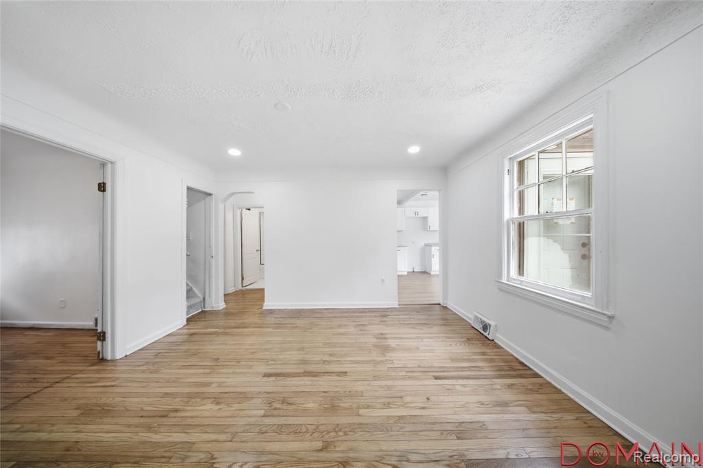 7285 Prospect Avenue, Warren, MI 48091 — Photo 12