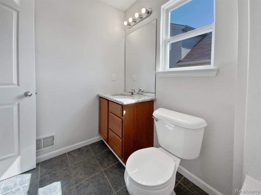 6049 BAY HILL, Romulus, MI 48174 — Photo 12