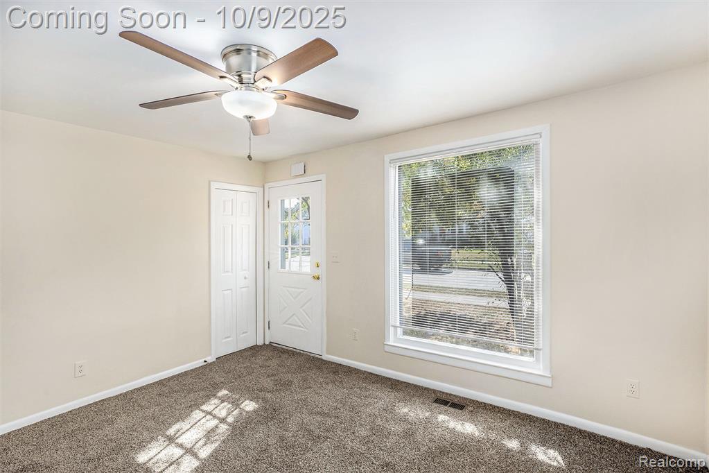 71 E Hudson Avenue, Madison Heights, MI 48071 — Photo 4