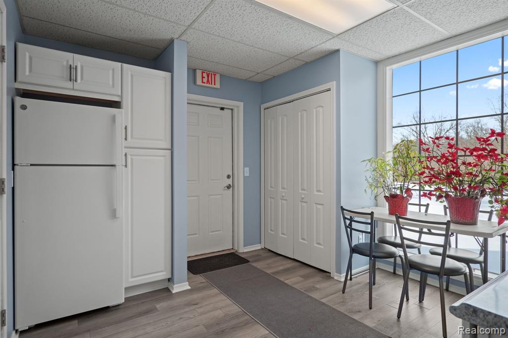940 W AVON Road, Rochester Hills, MI 48307 — Photo 23