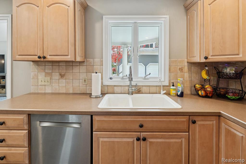 201 Pleasant Street, Romeo, MI 48065 — Photo 13