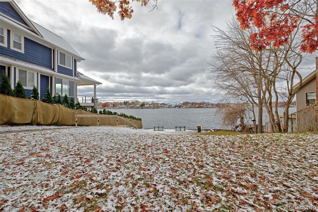 126 N North Shore Drive, Lake Orion, MI 48362 — Photo 55