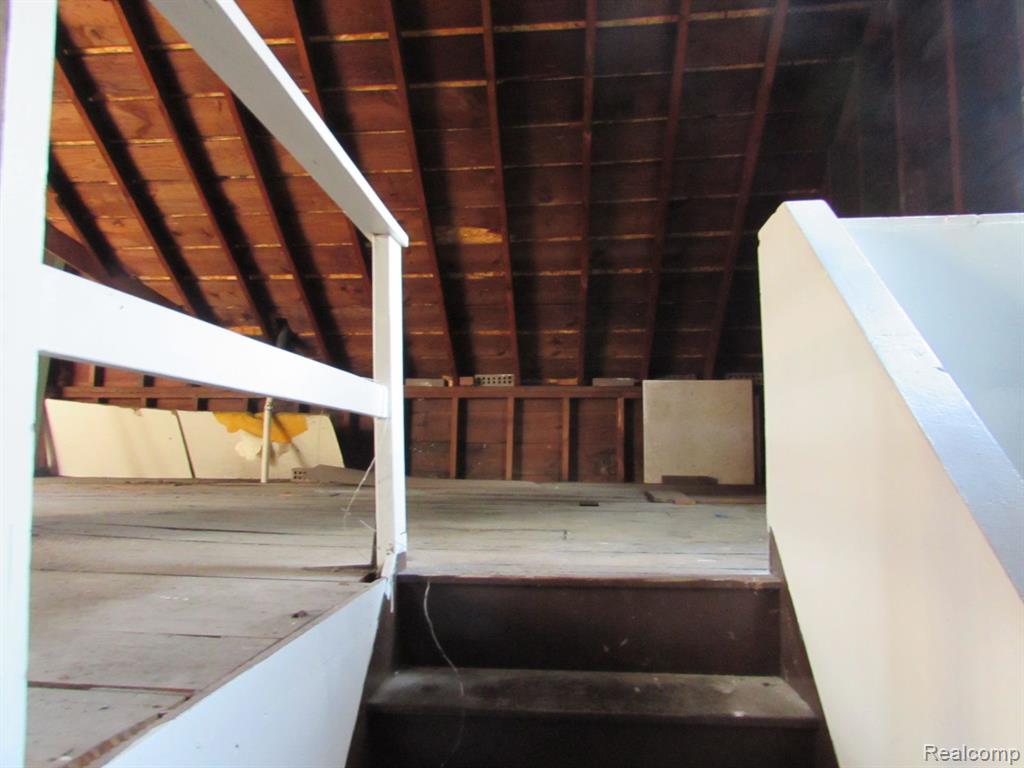 5270 MONTCLAIR Street, Detroit, MI 48213 — Photo 30