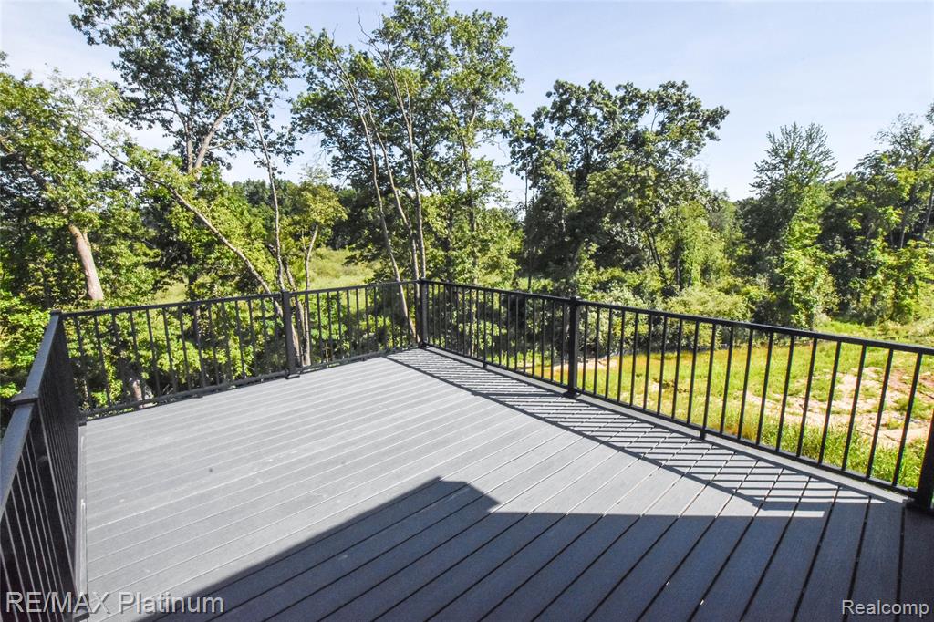 4580 STILLMEADOW Drive, Howell, MI 48843 — Photo 2
