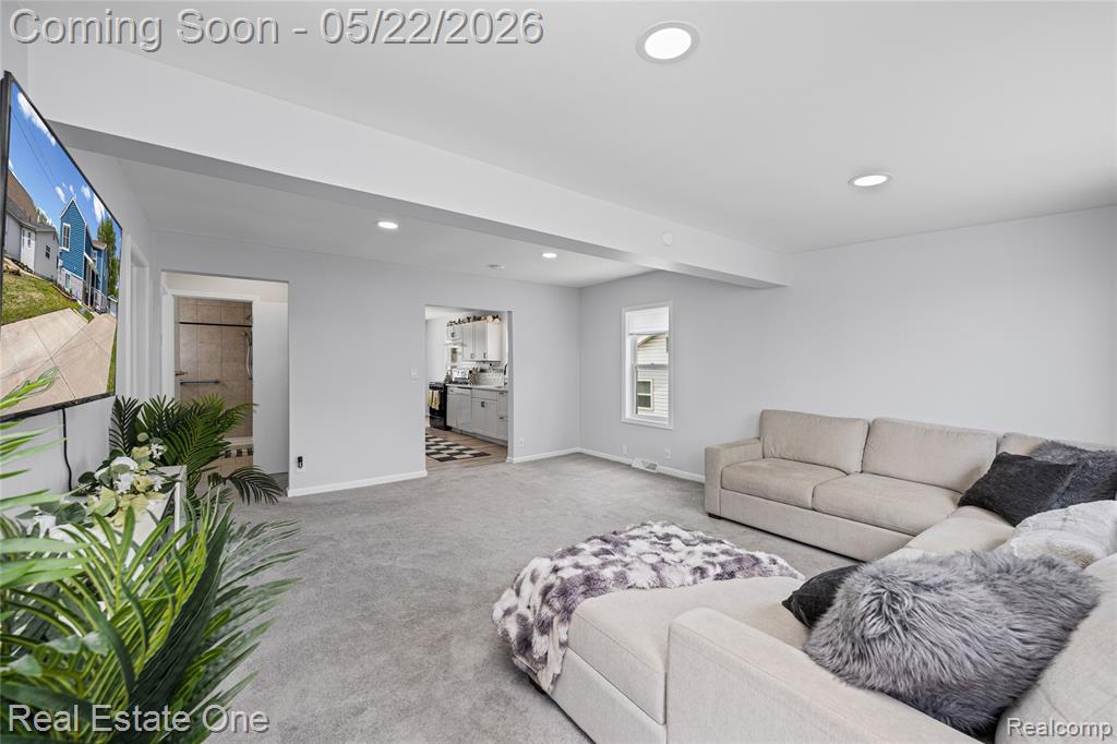 9136 Buckingham Street, White Lake, MI — Photo 24