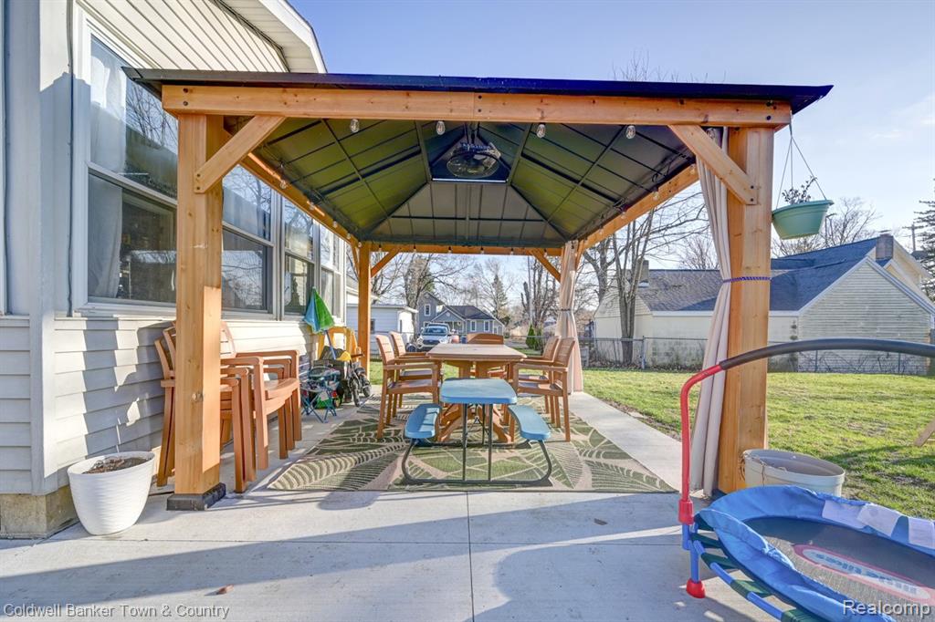 304 John Street, Holly, MI 48442 — Photo 38