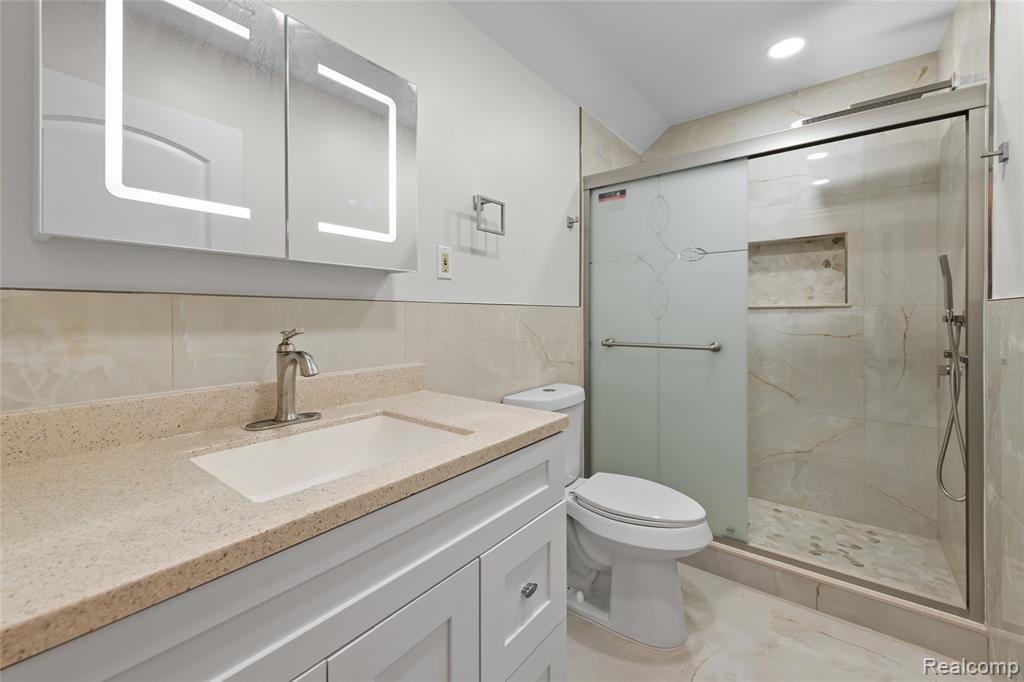 5401 Orchard Avenue, Dearborn, MI 48126 — Photo 33