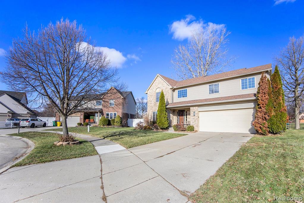 52644 CLEVELAND Street, New Baltimore, MI 48047 — Photo 27