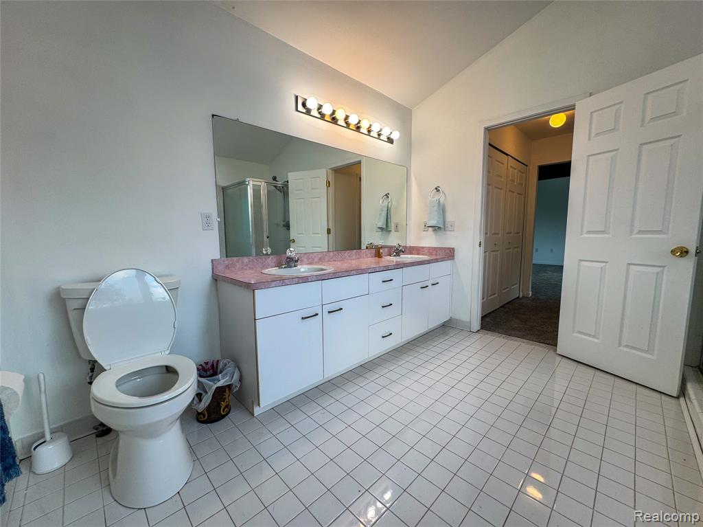 7240 Aaronway Drive, West Bloomfield, MI 48324 — Photo 21