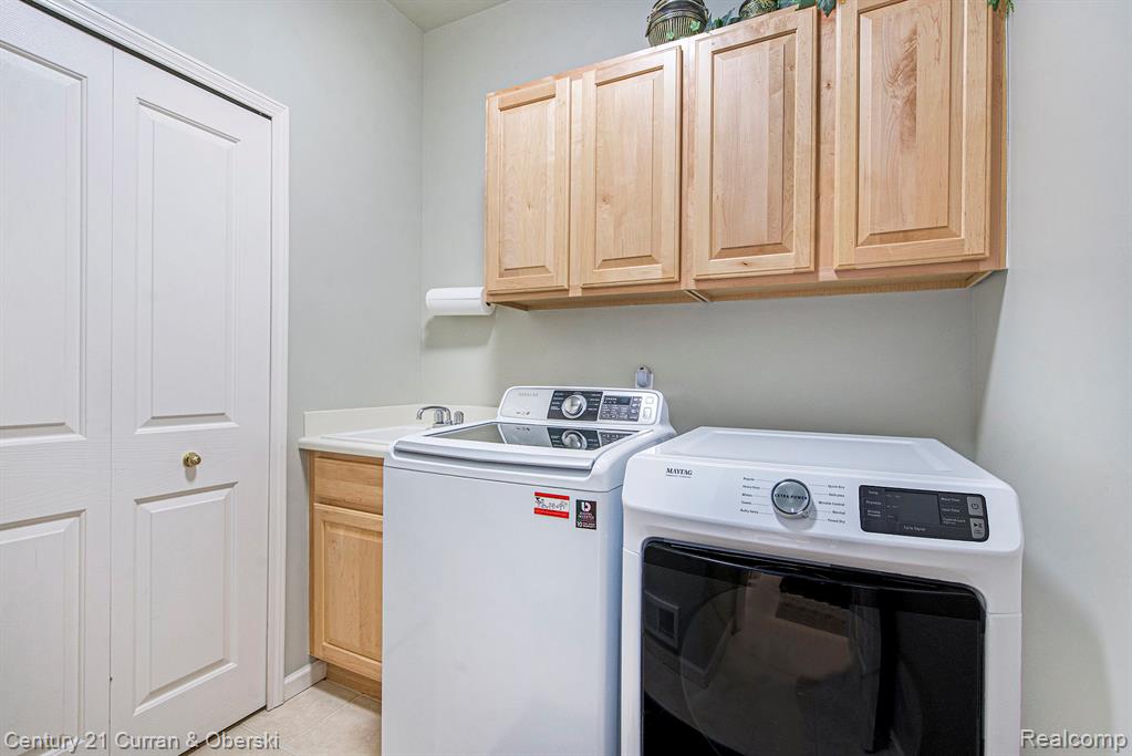 16784 Lyonhurst Circle, 93, Northville, MI 48168 — Photo 17