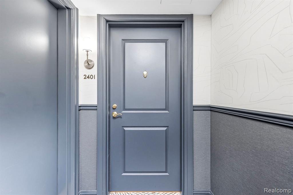 1135 Shelby Street - Photo 2