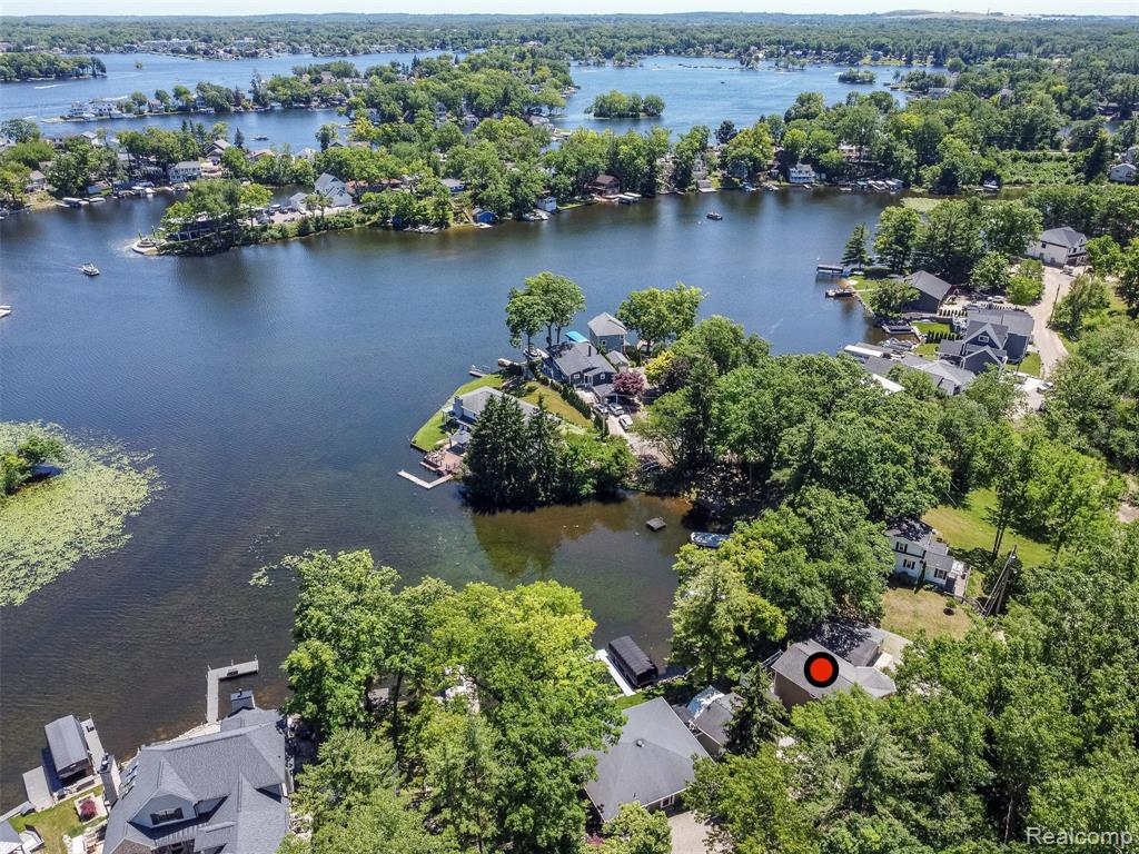 524 Fernhurst Court, Lake Orion, MI 48362 — Photo 28