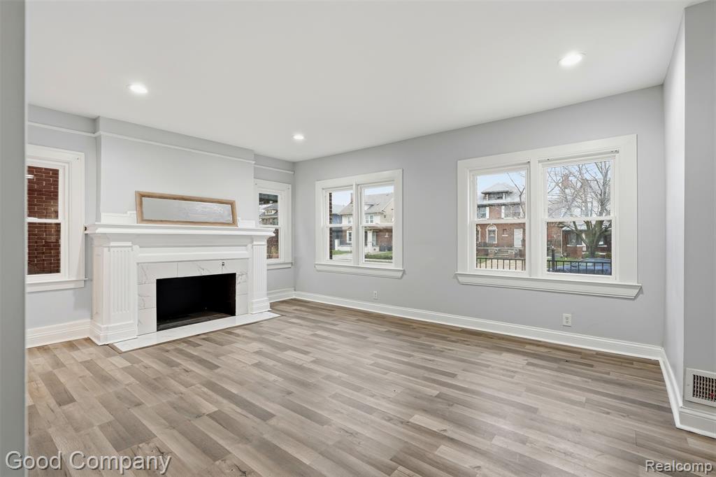 2717 burlingame, Detroit, MI 48206 — Photo 4