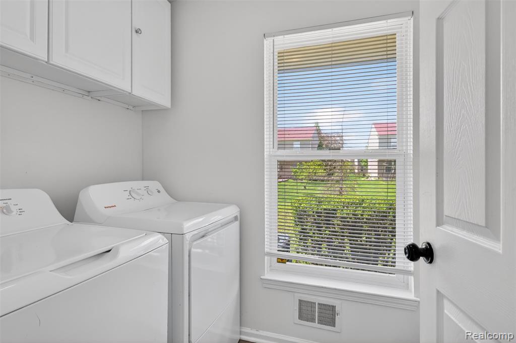4642 Pond Run, Canton, MI 48188 — Photo 22