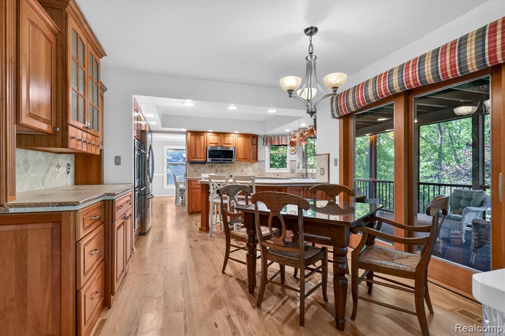 12664 Lashbrook Lane W, Brighton, MI 48114 — Photo 8