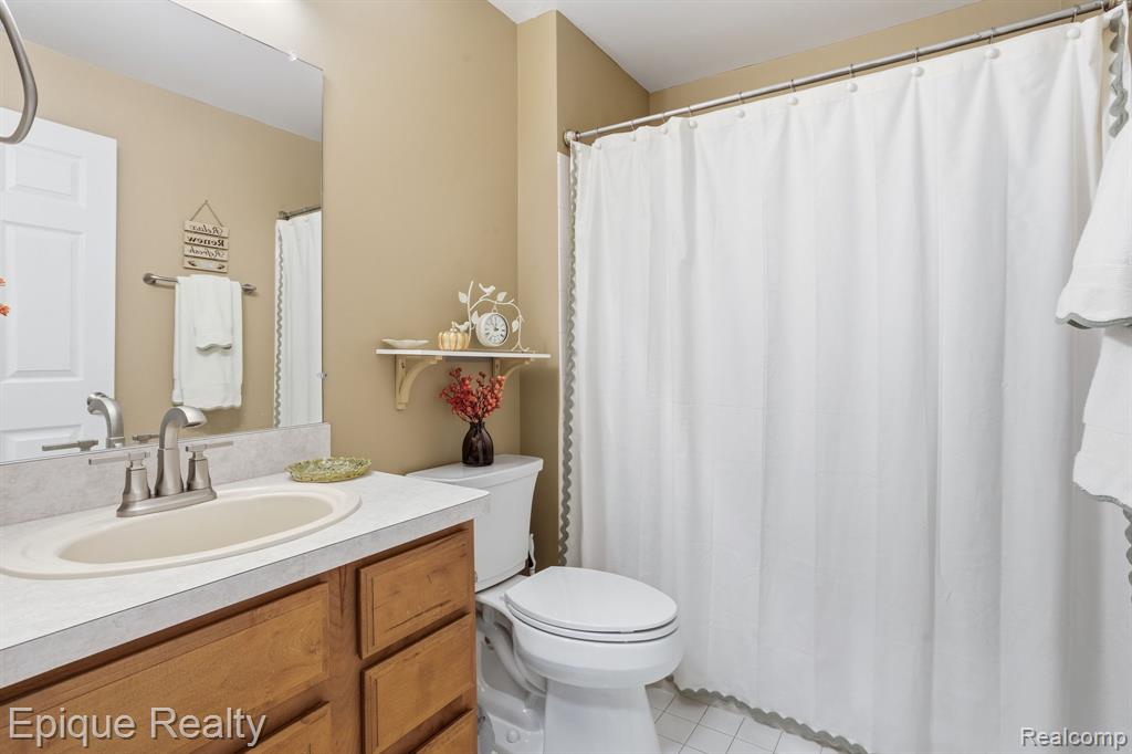 51848 Adler Park Drive E, 75, Chesterfield, MI — Photo 15