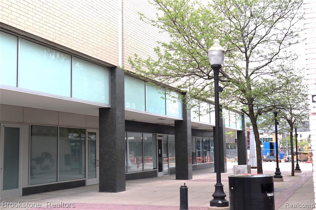 432 Washington Avenue, 1304, Royal Oak, MI 48067 — Photo 2