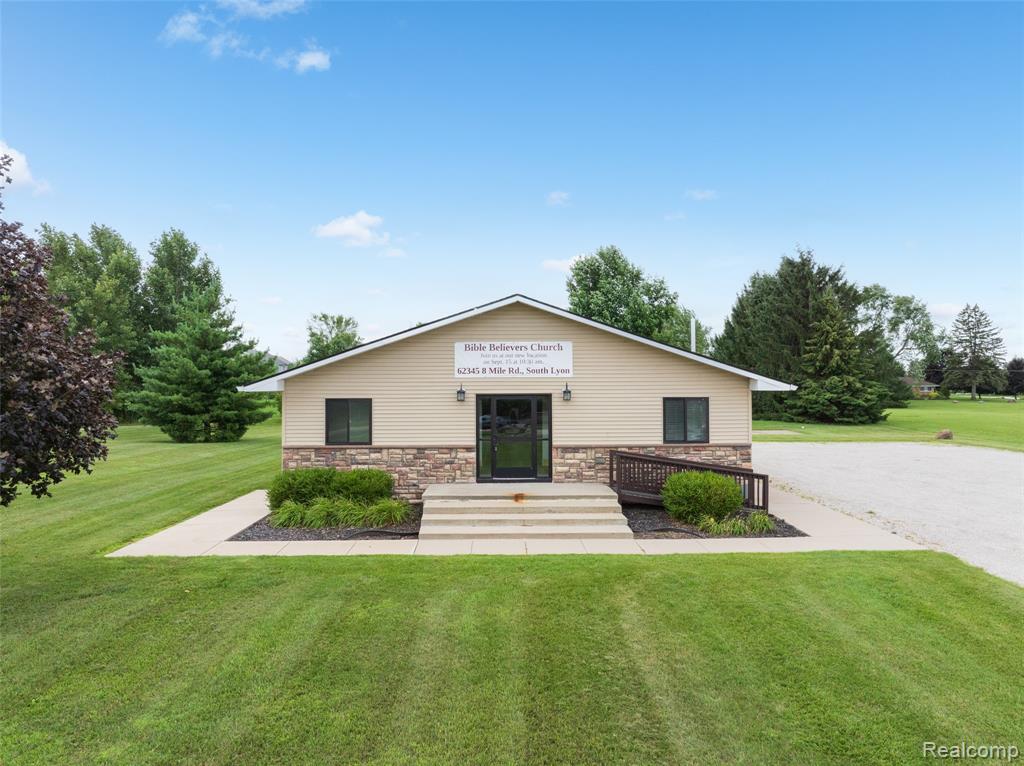 52909 10 Mile Road, South Lyon, MI 48178 — Photo 8