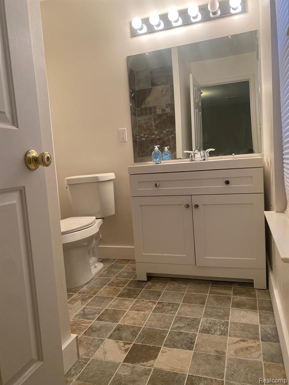 636 CHERRY ORCHARD Road, Canton, MI 48188 — Photo 18