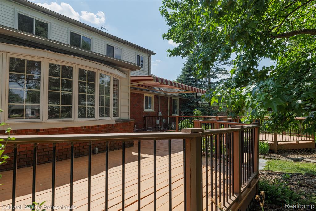 1416 N Renaud Road, Grosse Pointe Woods, MI 48236 — Photo 18