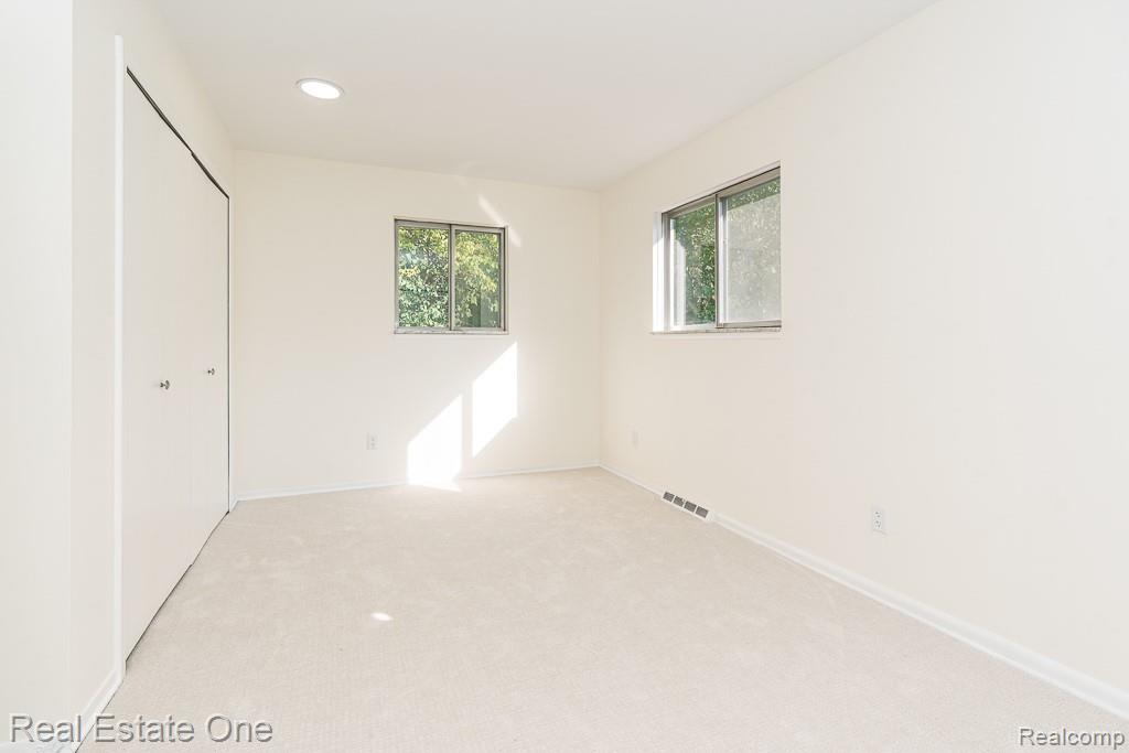 751 Troywood Drive, Troy, MI 48083 — Photo 25