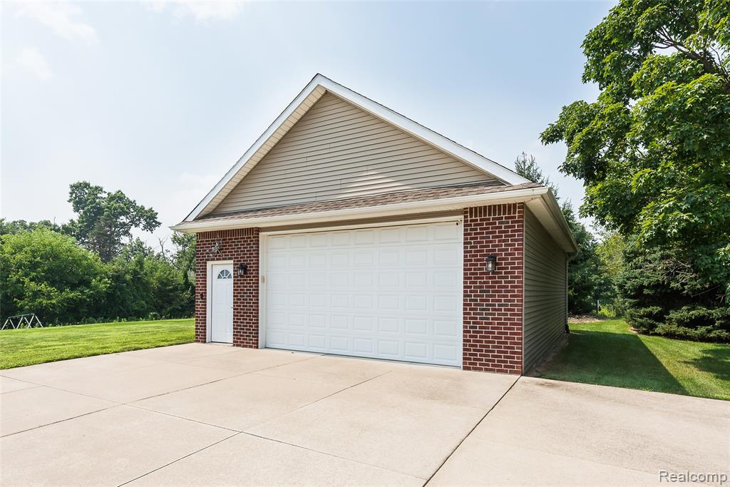 2116 Ore Creek Lane, Brighton, MI 48114 — Photo 47