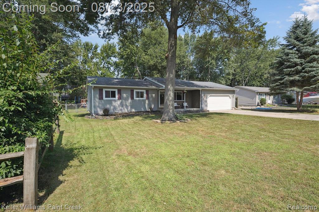 583 Market Street, Algonac, MI 48001 — Photo 2