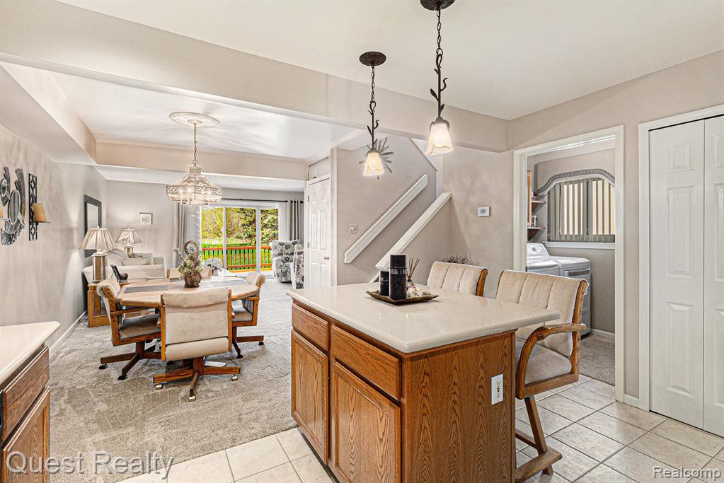 7897 MEADOW Drive, Waterford, MI 48329 — Photo 12