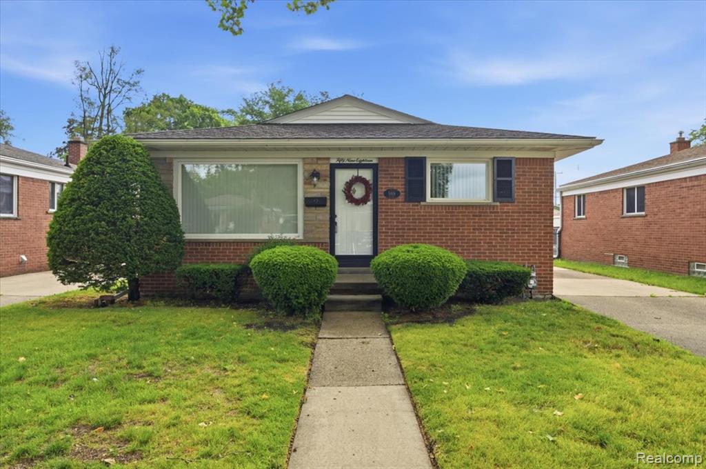 5918 N Lafayette Street, Dearborn Heights, MI 48127 — Photo 4
