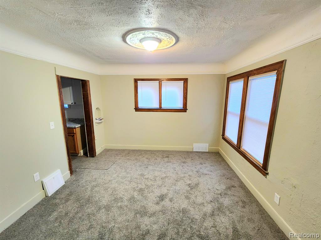 9258 BOLEYN Street, Detroit, MI 48224 — Photo 12