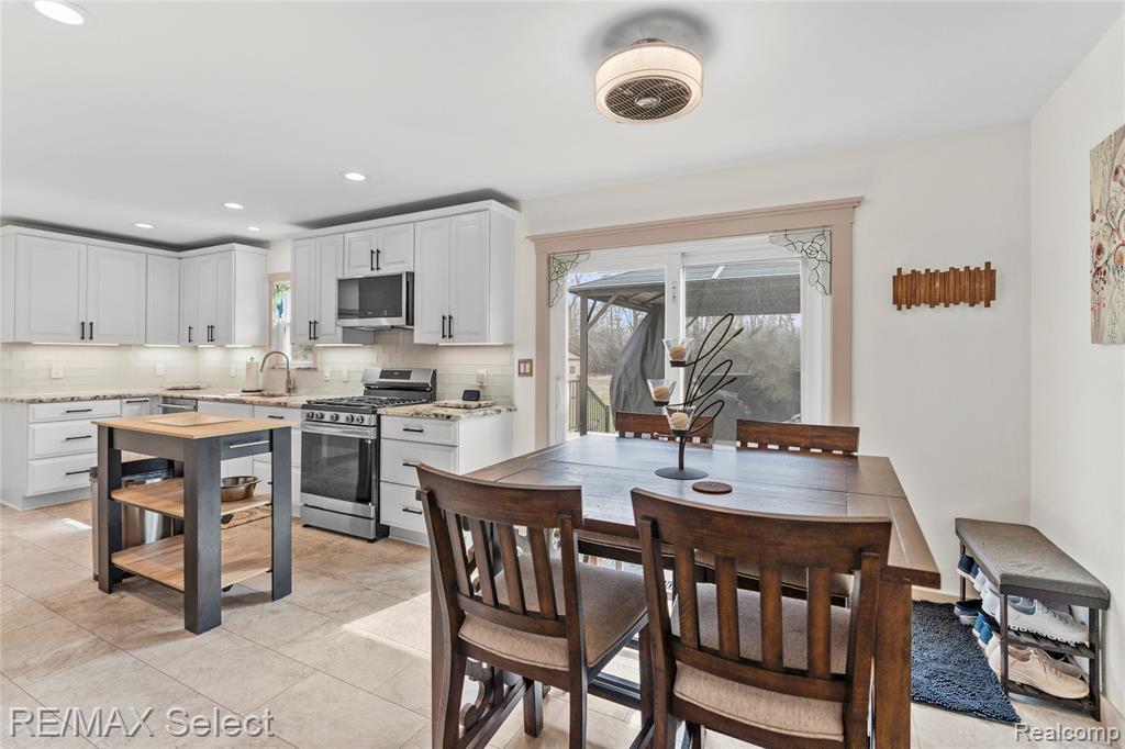 3101 W Maple Avenue, Flint, MI 48507 — Photo 21