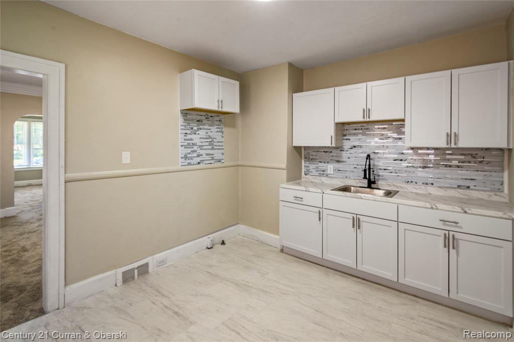 483 Philip Street, Detroit, MI 48215 — Photo 9