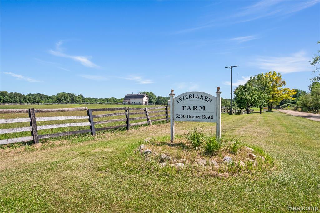 5280 Hosner Road, Oxford, MI 48370 — Photo 2