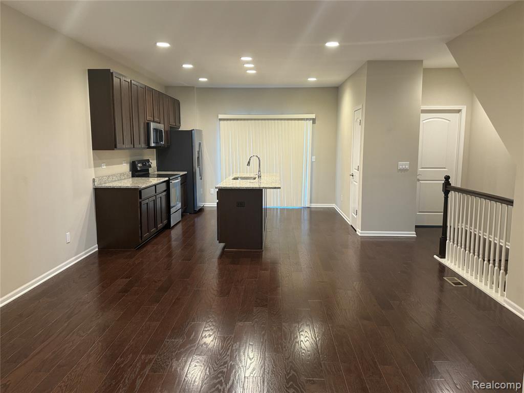 47757 Hillcrest Drive, Northville, MI — Photo 15