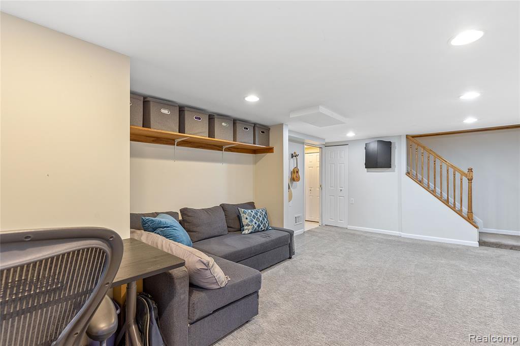 7406 Sussex Drive, Canton, MI 48187 — Photo 28