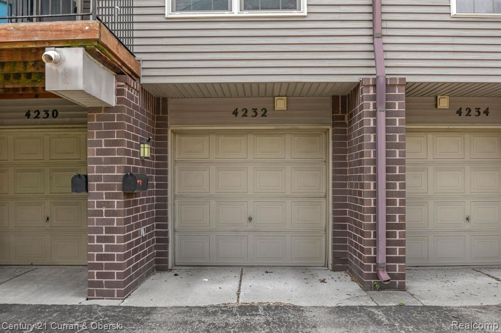 4232 MAPLE Street, Dearborn, MI 48126 — Photo 12