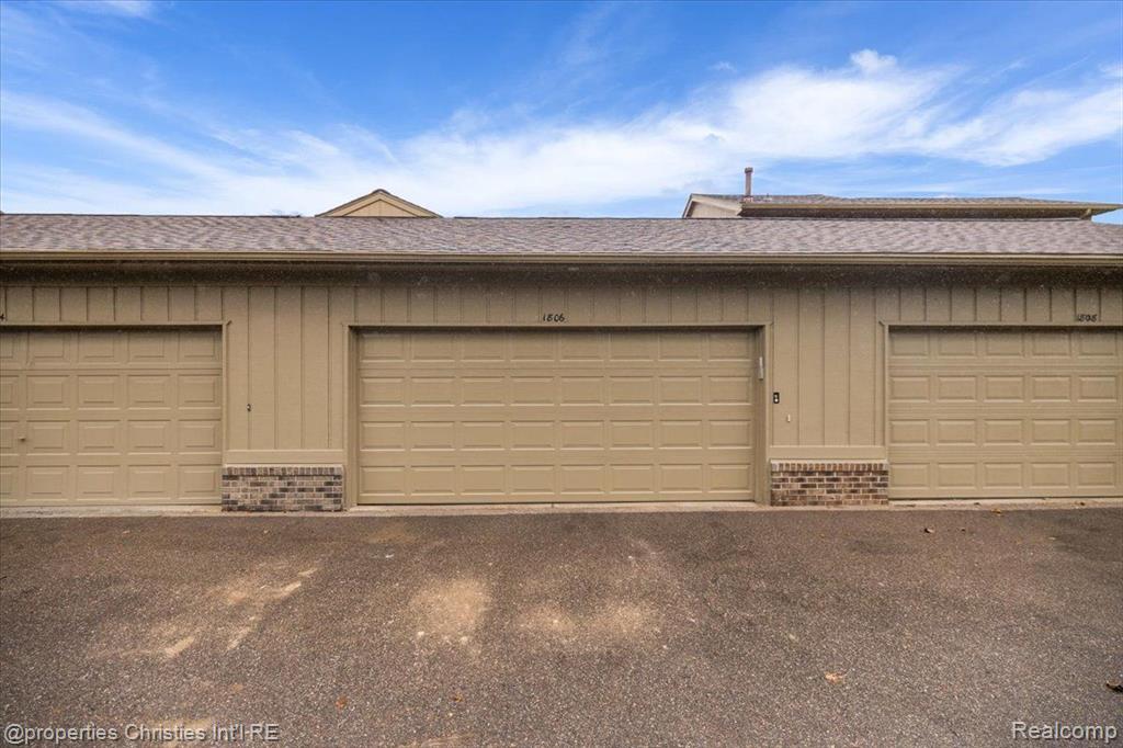1806 S Hill Boulevard, Bloomfield Hills, MI 48304 — Photo 37