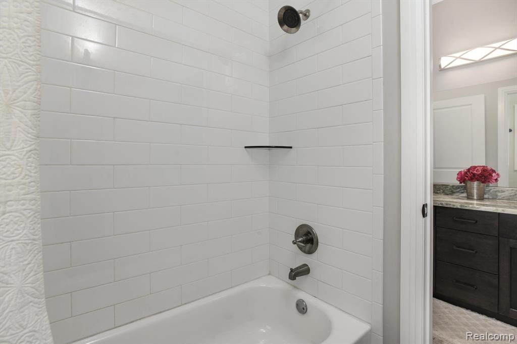 50035 ANITA Way N, Macomb, MI 48044 — Photo 19