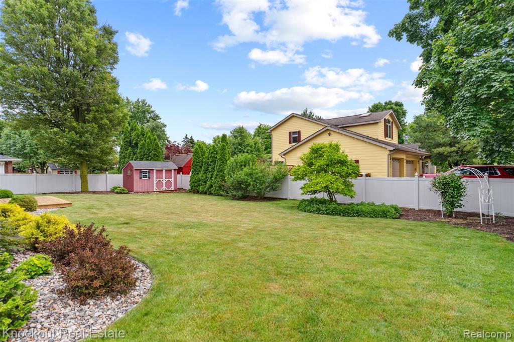911 Eastgate Drive, Frankenmuth, MI 48734 — Photo 36