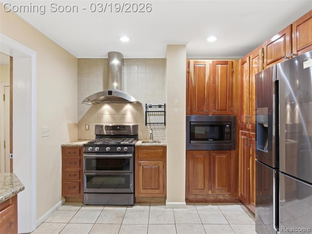 27320 Sunset Boulevard E, Lathrup Village, MI 48076 — Photo 16