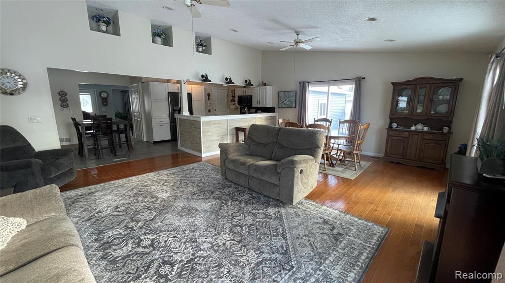 7120 Lapeer Road, Davison, MI 48423 — Photo 17