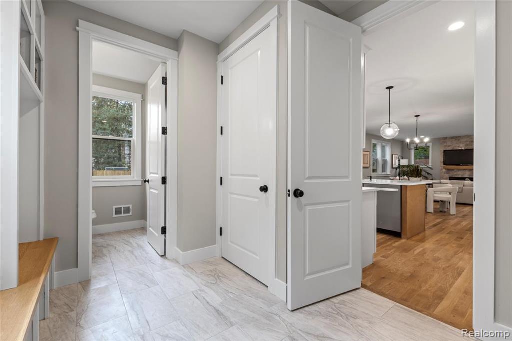 801 Hawthorn Avenue, Royal Oak, MI 48067 — Photo 28