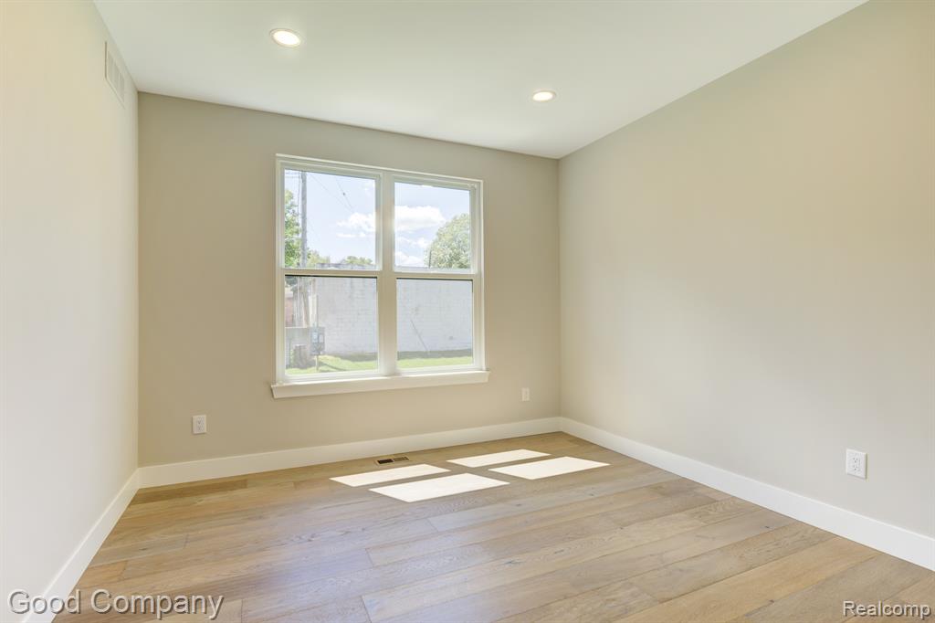 808 Irving Avenue, Royal Oak, MI 48067 — Photo 26