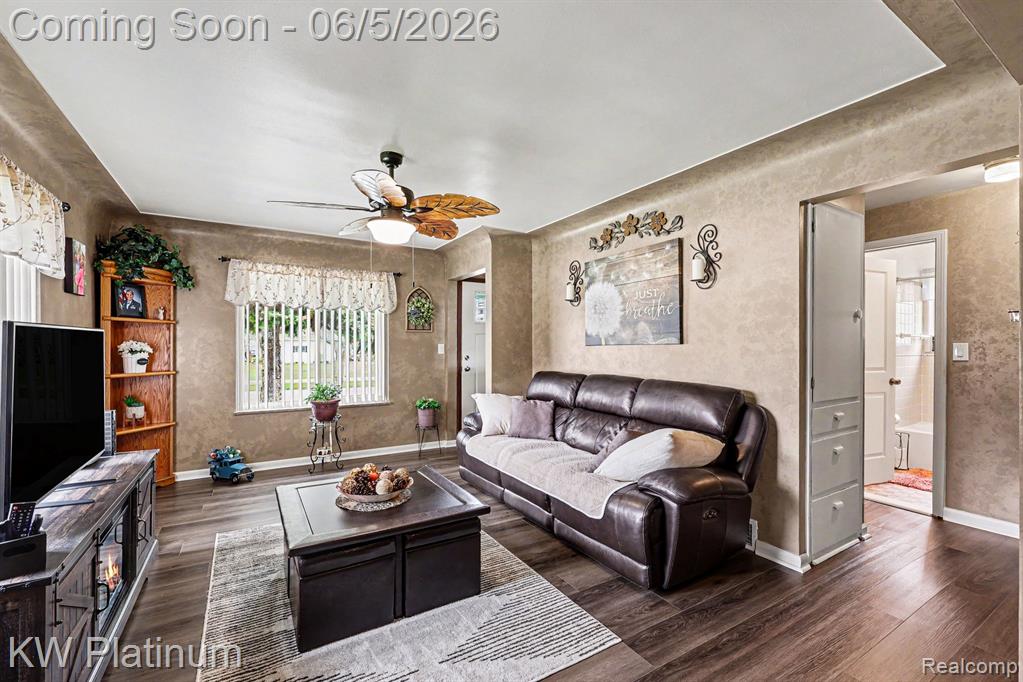 50895 Taylor Street, New Baltimore, MI 48047 — Photo 12