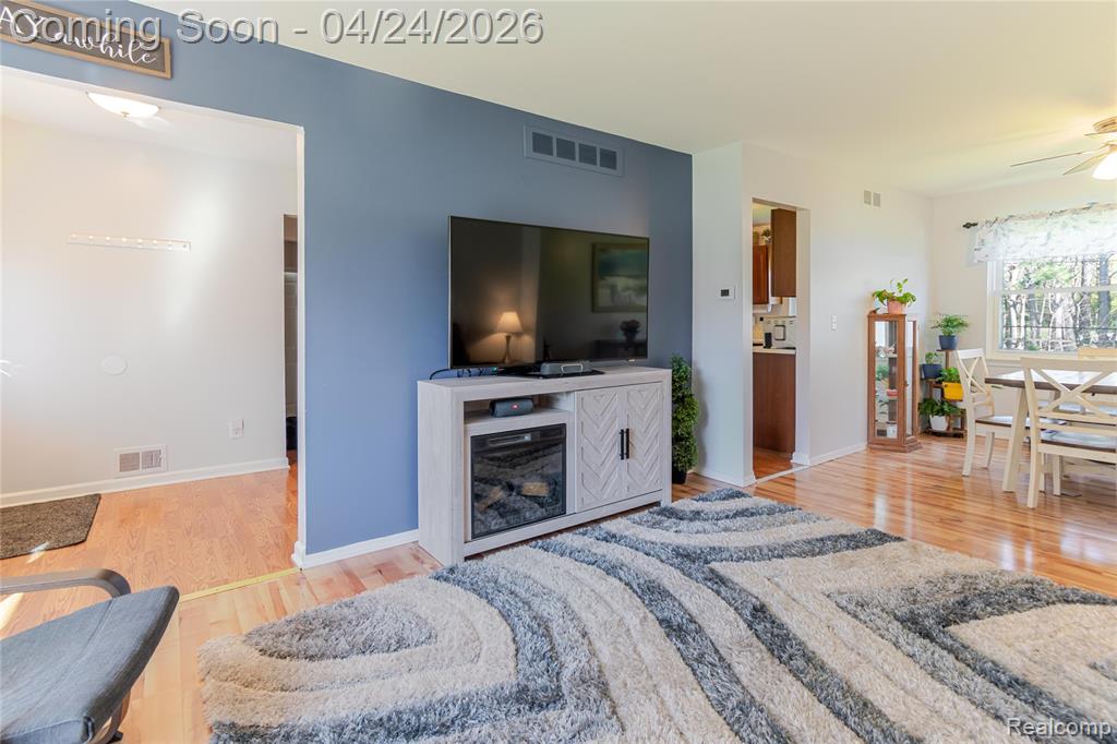 42320 Cherry Hill Road, Novi, MI — Photo 14