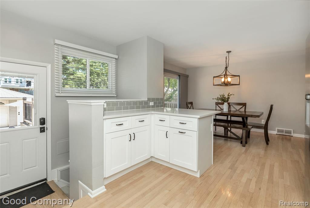 606 Magnolia Avenue, Royal Oak, MI 48073 — Photo 11