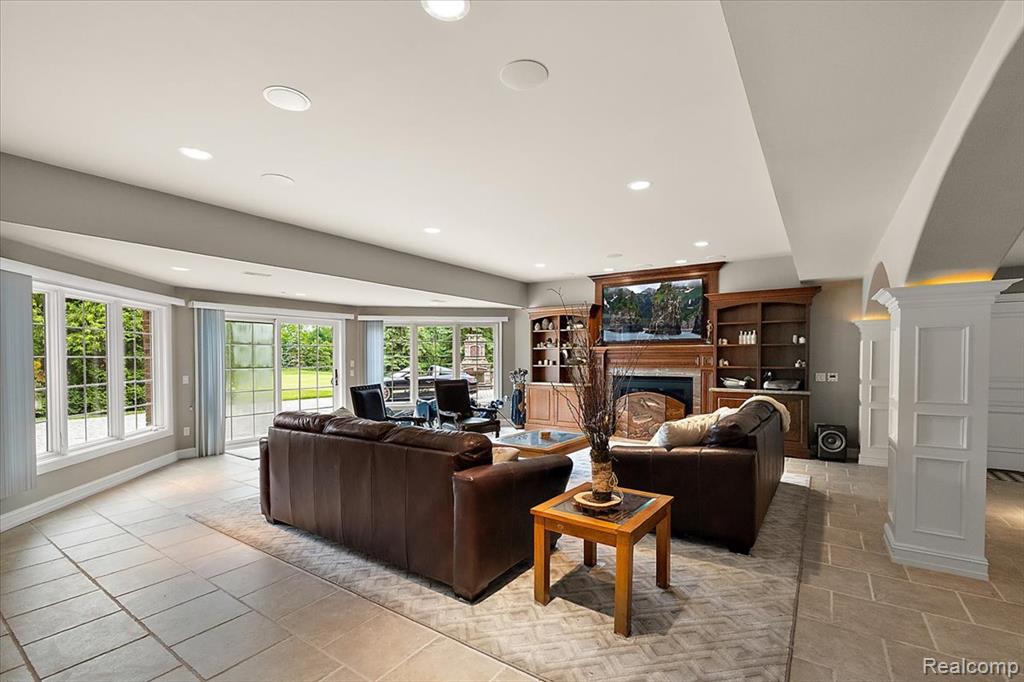 4650 Gatehouse Court, Rochester, MI 48306 — Photo 59