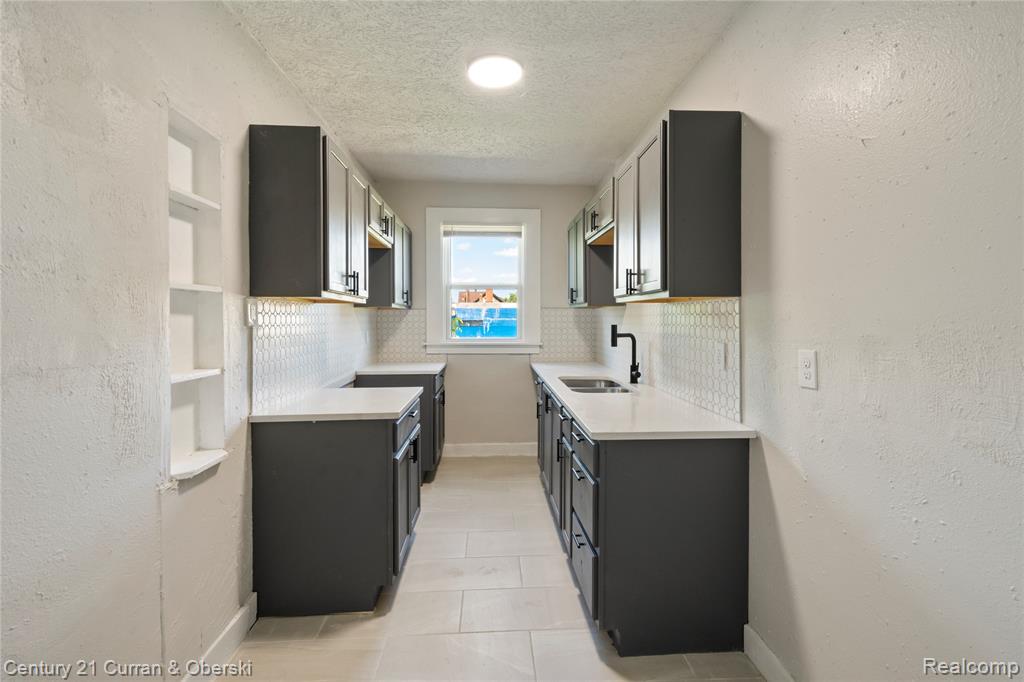 3725 Glynn Court, Detroit, MI 48206 — Photo 8