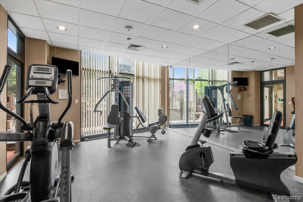 5000 Town Center, 3303-3304, Southfield, MI 48075 — Photo 38
